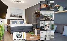 Federnest - Luxus-Studio - Kingsize Boxspringbett - Home-Office mit Monitor und Drucker - 11 Min Hbf